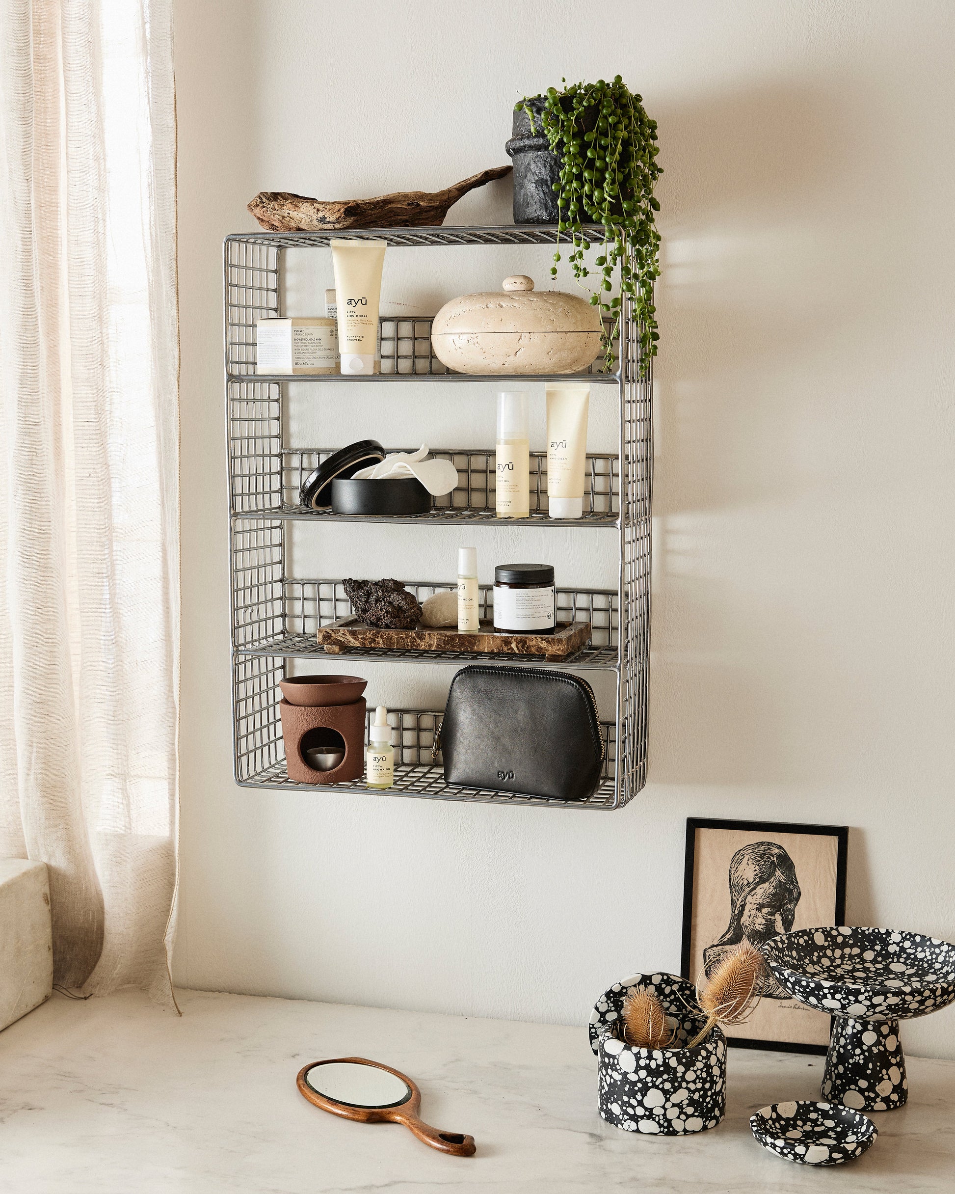 Aroma brænder, keramik - Brun
https://dk.ayu.eu/collections/accessories/products/ayu-aroma-braender-keramisk-brun