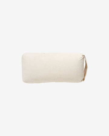 Meditationshynde - Råhvid
https://dk.ayu.eu/collections/yoga-og-meditationshynde-optimal-stotte-og-komfort/products/yoga-og-meditationspude-40x20-cm-rahvid
