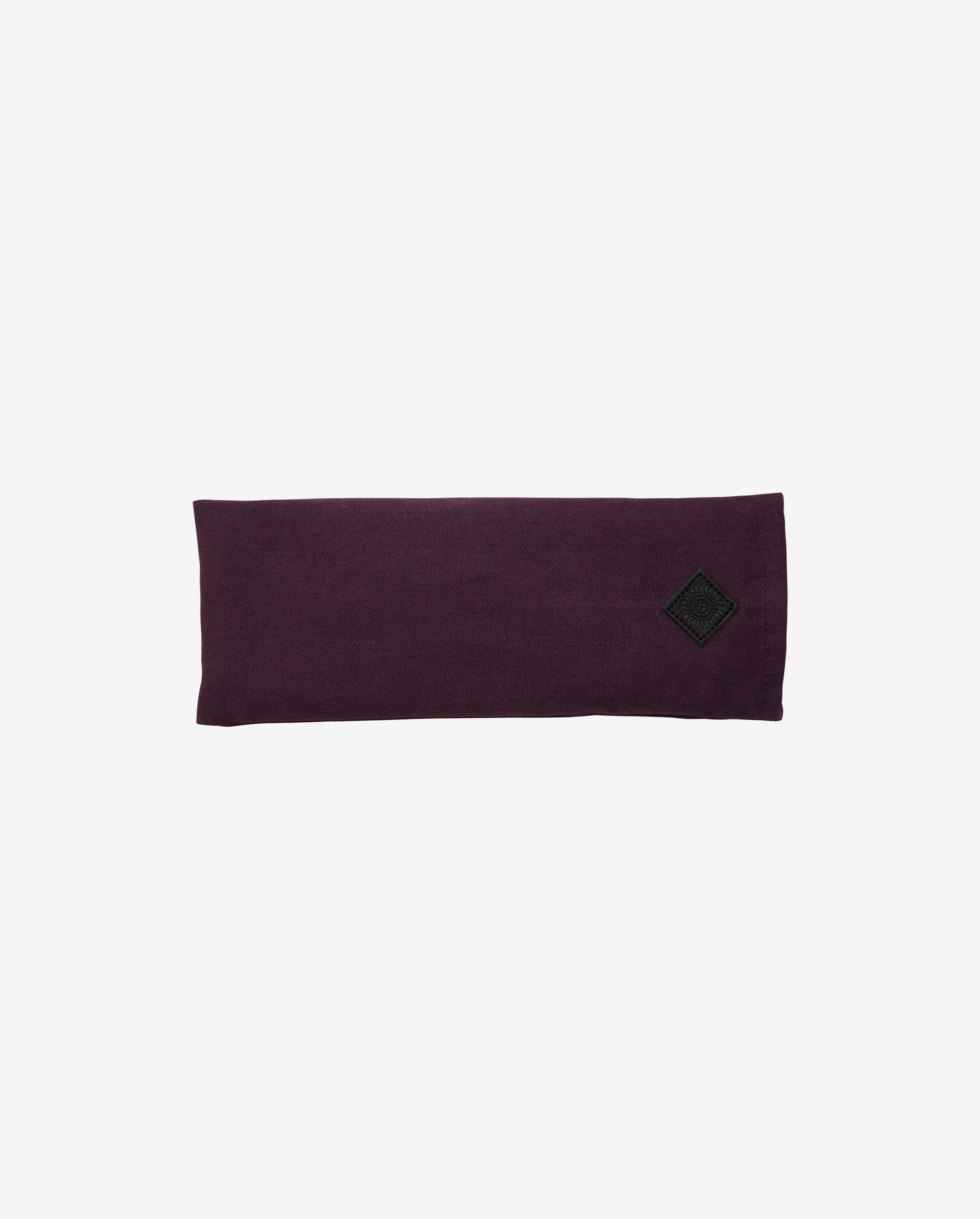 Øjenpude - Burgundy
https://dk.ayu.eu/collections/simple-days-yogaudstyr/products/yoga-ojenpude-10x25-cm-burgundy